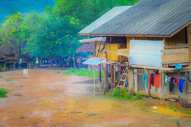 1 day private eco-trekking at Mae Sa Pok - The 8:00 a.m. pickup and ride into the hills