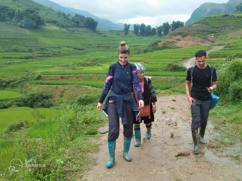 1-Day Sapa Long Trek - Rice Field Terrace, Ethnic Culture - 9 AM from Sapa, then a high ridge above the valley