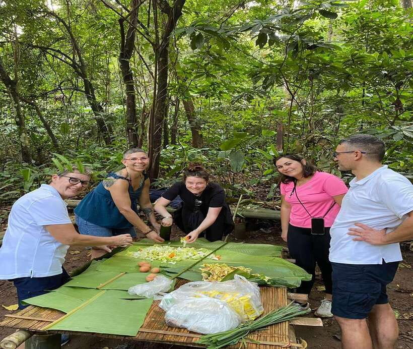 1 Day Trekking in Chiang Rai forest (walk only) - What the guides add to the experience