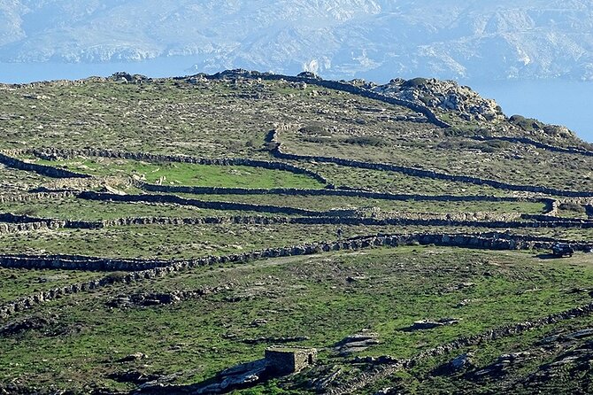 10-Day Inn-to-Inn Self-Guided Trekking Holiday Andros Trail - Cyclades - Day 7: Pythara ravine and the question of Apoikia