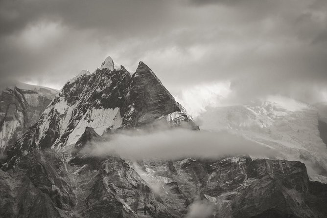 10 Days Kathmandu Chitawan Pokhara Tour with Dhampus Trek - Sunrise, then a downhill finish at Phewa Lake