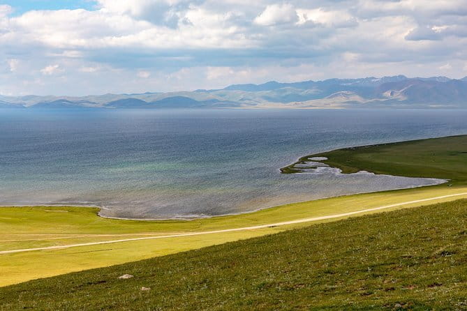 14 Day Epic Kyrgyzstan Trek in Tian Shan and Pamir Alay Mountains - Who should book this Kyrgyzstan trek?