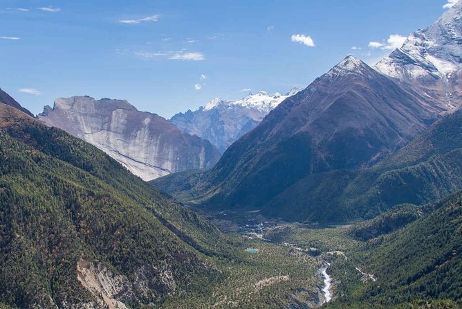 18-Day Annapurna Circuit Private Trekking Tour from Kathmandu - What the $2,000 price really covers