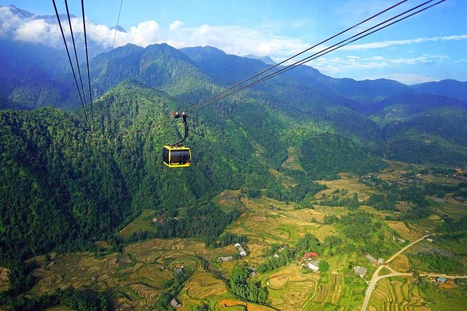 2-day Sapa Trekking & Fansipan Cable Car & Bus from Hanoi - The six-hour ride from Hanoi to Sapa