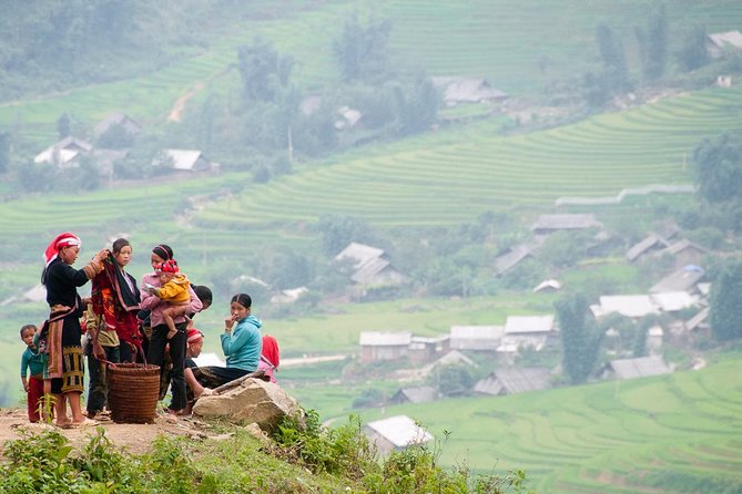 2-day Sapa Trekking & Fansipan Cable Car & Bus from Hanoi - Riding the cable car to Fansipan