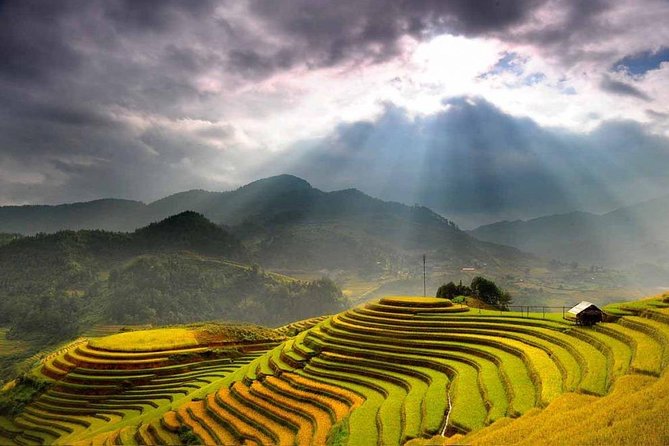2 Days Sapa Trekking In Cat Cat And Ta Van Village From Hanoi - Ta Van Village and the Dzay community