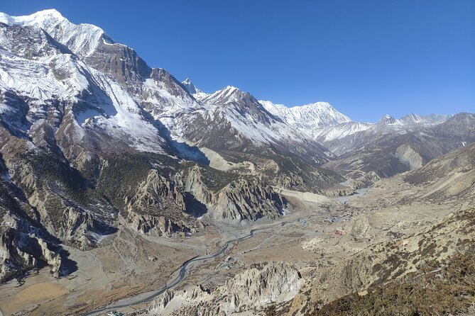 20 Days Annapurna Circuit Trek - Kathmandu temples before the mountains