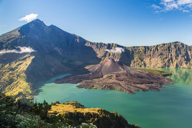 2D1N Senaru Crater Rim Trekking - Key points to know before booking