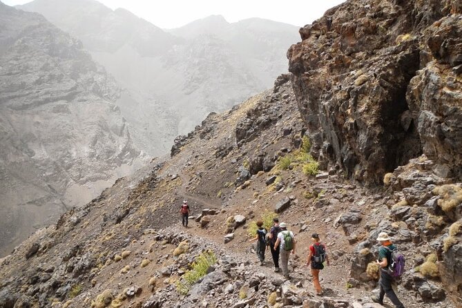 3 Days Berber Villages Trek - Authentic Atlas Mountain Experience - Traditional homes, meals, and local contact