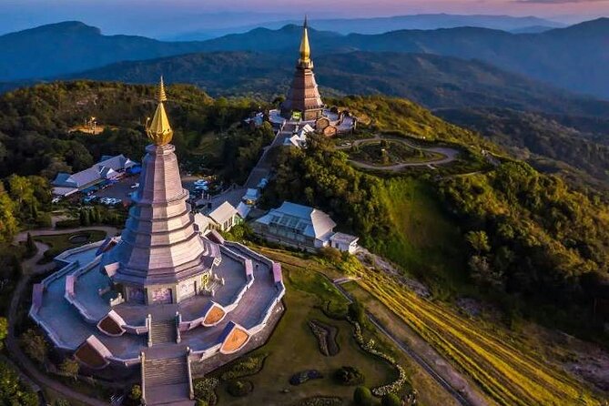 3-in-1: Doi Inthanon Tour, Elephant Sanctuary, and Trekking Trail - Guides, group size, and the ride between stops