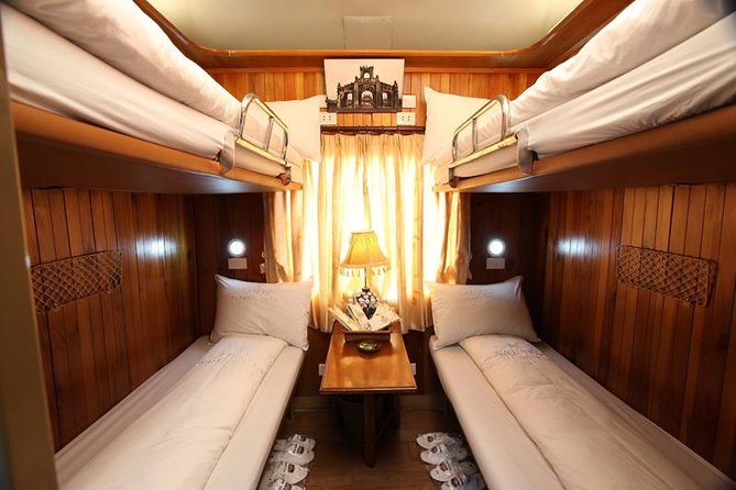 3-Night Sapa Trek and Homestay with Round Trip Transfer from Hanoi - One night in Ta Van with the Zay people