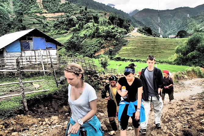 3-Night Sapa Trekking Tour from Hanoi - The overnight train from Hanoi to Lao Cai
