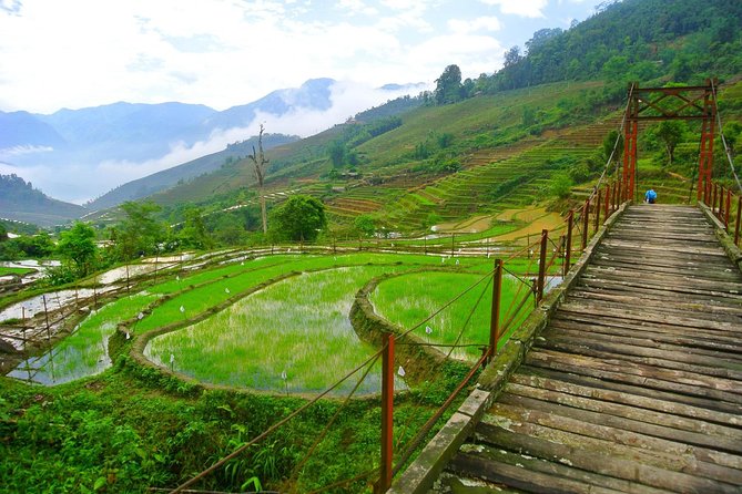 3-Night Sapa Trekking Tour from Hanoi - Golden Stream valley and the walk toward Ta Van