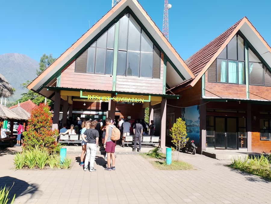 3d/2n trekking mount rinjani summit lake & hot springs - Day three: four to five hours down through Senaru forest
