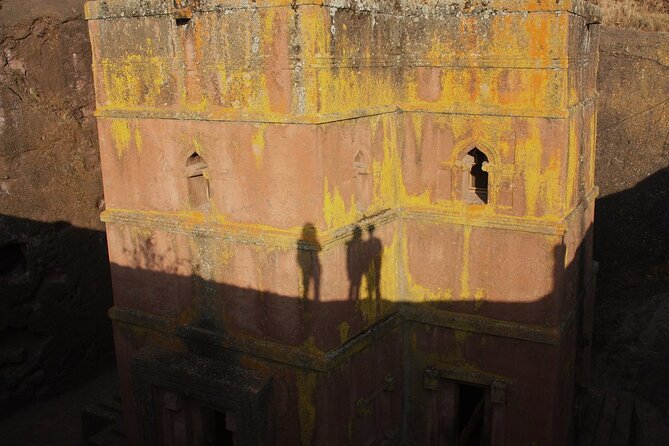 4 Days Lalibela Tour with Day Trek to Hudad - Day 1: Airport pickup and the first seven churches
