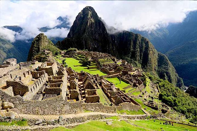 5-Day: Salkantay Trek to Machupicchu and Humantay Lake - Day three: From La Playa to Santa Teresa