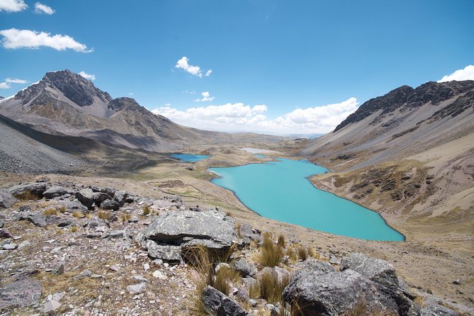 6 day Rainbow Mountain x Ausangate Trek - FlashpackerConnect - Day 3: Qampa Pass and the long descent