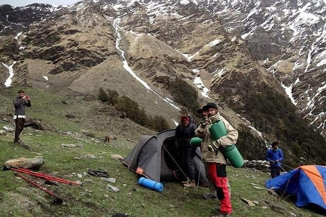 7-Day Kuari Pass Trek - Day 6: Gorson Meadow and the road to Joshimath