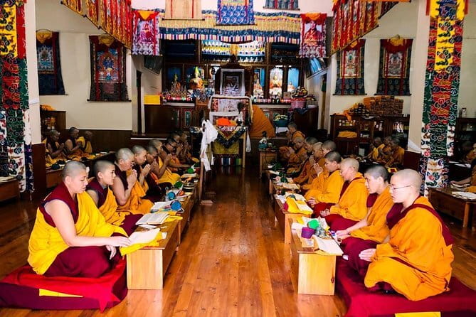 7 Days Dharamsala - Dalai Lama home Trek - Day 6: The final ridge and steep descent to Bhagsu Nallaha