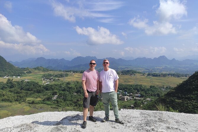 Amazing Mai Chau - Pu Luong 3 days: Waterfall, Rafting & Trekking - Day three: Pho Doan market and a final rural morning