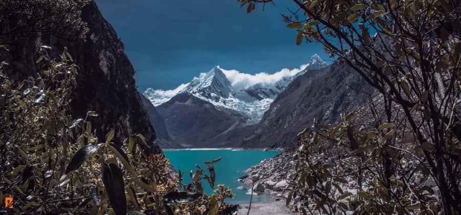 Ancash: Trekking to Paron Lagoon with Entrance | Full day| - Spanish guidance and the small-group setup
