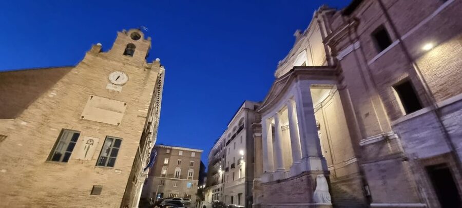 Ancona: Urban Trek Tour with Wine and Food Tasting - Price, timing, and private-tour value
