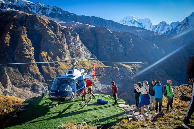 Annapurna Base Camp Trek 11 Days Full Package - Days 7 and 8: Deurali to Annapurna Base Camp