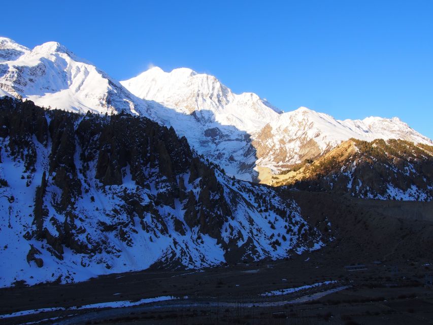Annapurna Circuit Trekking 13 Days - Who should book this Annapurna Circuit trek?