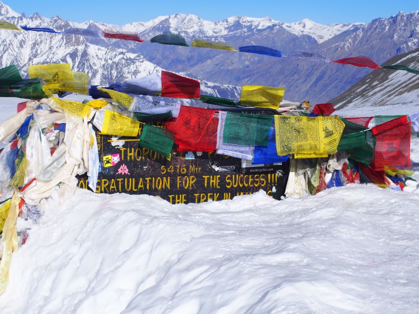 Annapurna Circuit Trekking 13 Days - Day 9: crossing Thorong La to Muktinath