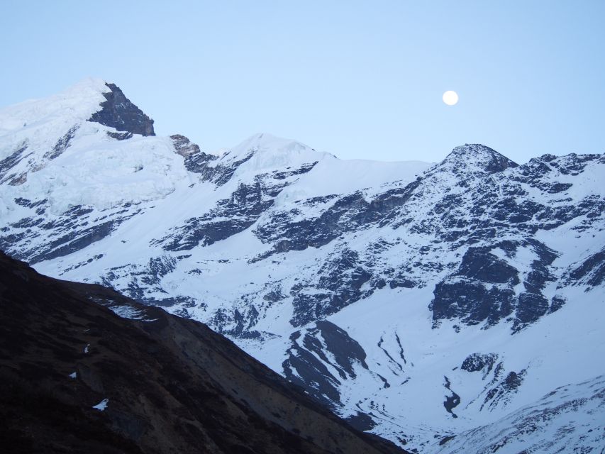 Annapurna Circuit Trekking 13 Days - Days 10 and 11: Jomsom, the Kali Gandaki Valley, and Tatopani