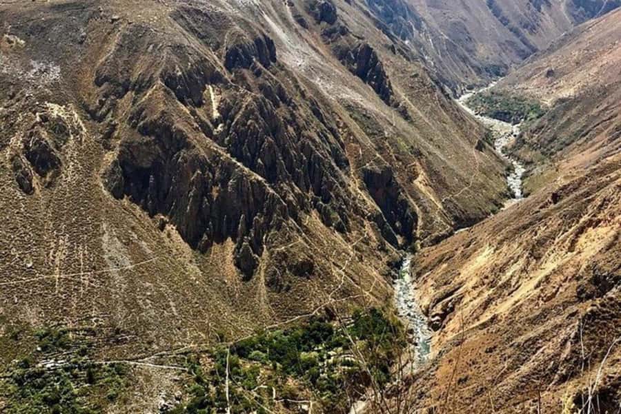 Arequipa: Colca Canyon Trekking 2 days and 1 night + food - Sangalle after the long descent