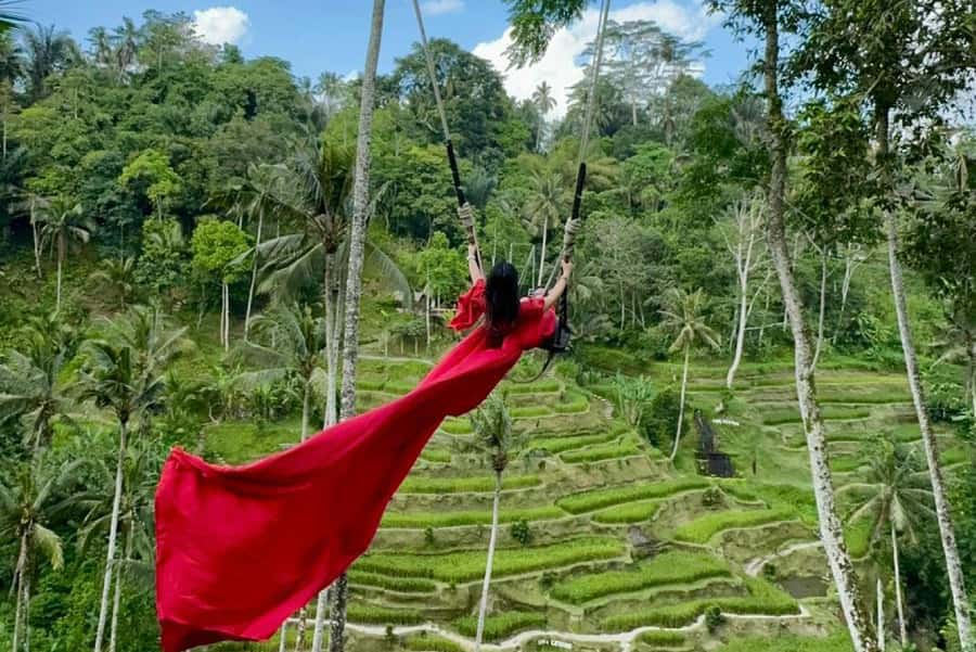 ATV Jungle Trek Bali: Wild Path, Waterfall with Lunch, Guide - Lunch, drinks, and the useful shower room