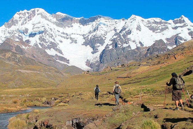 Ausangate Trek 5 Days - Day 4: Glacial lakes and Pacchanta hot springs