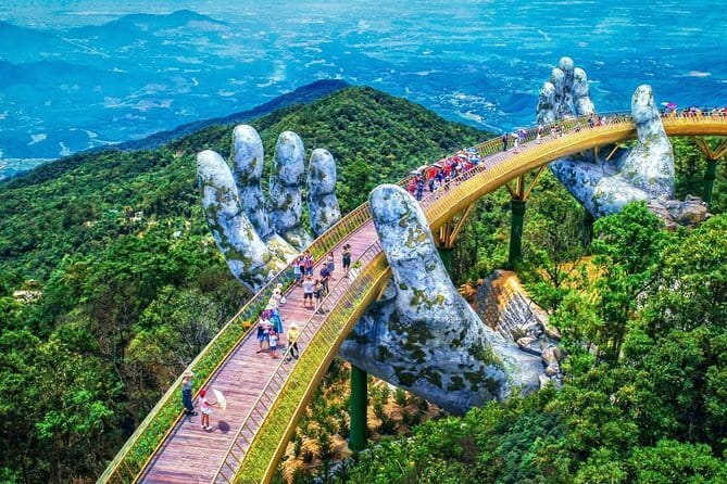 Bach Ma Trekking Tour from Da Nang/ Hue - The day from pickup to return