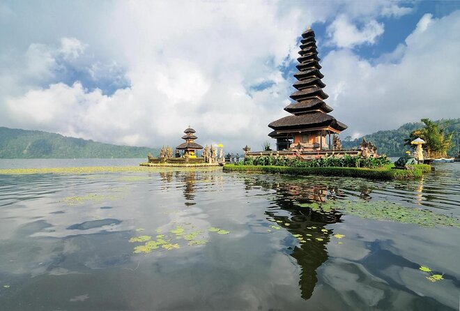 Bali Jungle Trekking and Lake Canoeing Tour - Why this North Bali day feels different