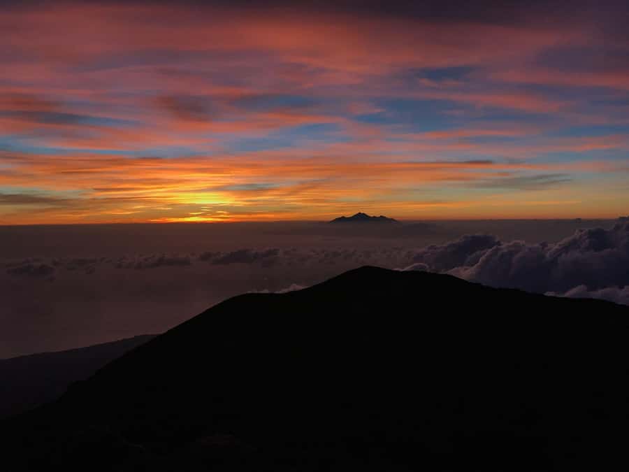 Bali: Mount Agung Sunrise Trekking Tour via Besakih Temple - The night climb through jungle and volcanic sand