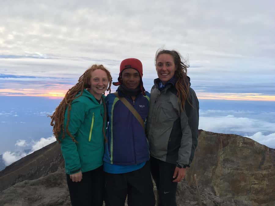 Bali: Mount Agung Sunrise Trekking Tour via Besakih Temple - Sunrise at 3,032 meters