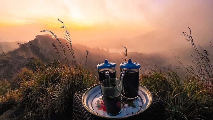 Bali: Mount Batur Guided Sunrise Trek with Breakfast - Mount Batur at a glance