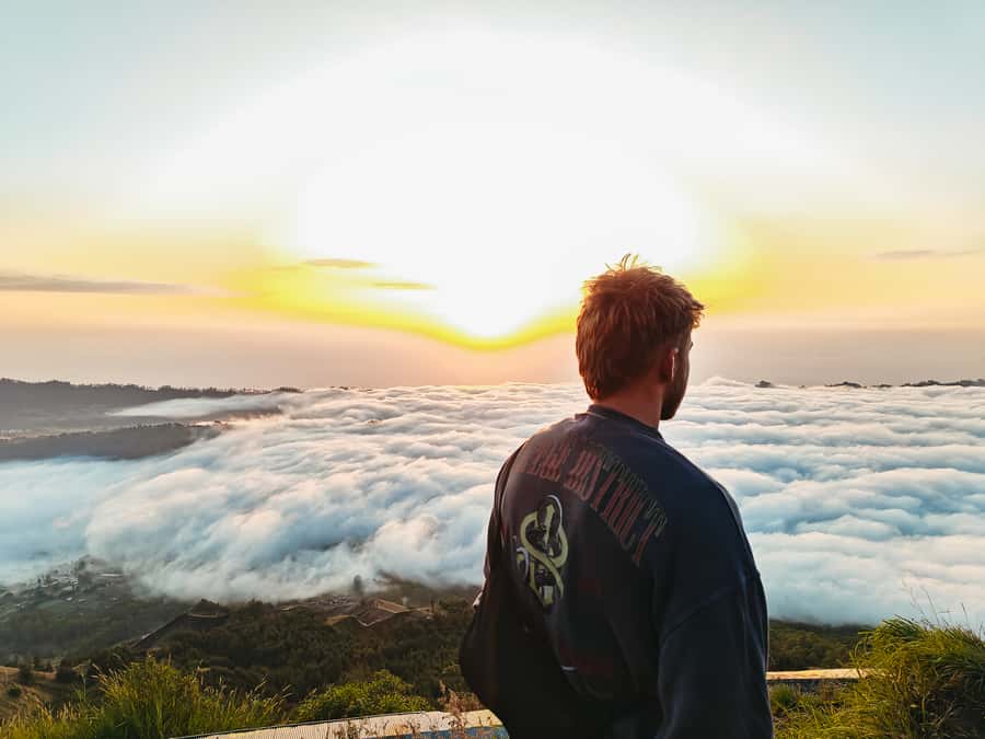 Bali: Mount Batur Guided Sunrise Trek with Breakfast - Breakfast with a volcanic stove