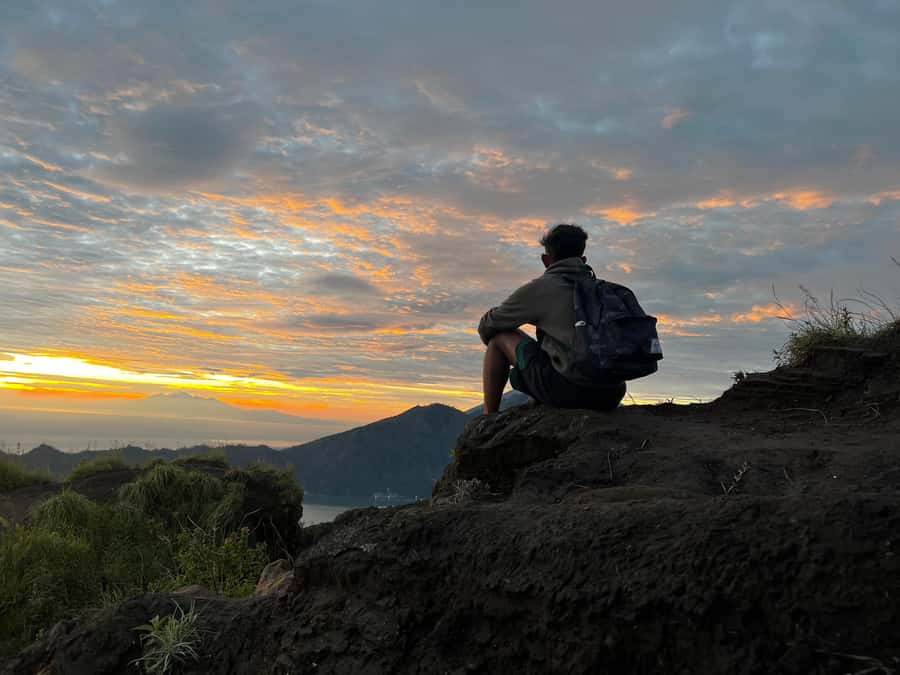 Bali: Mount Batur Sunrise Trek & Lake Batur Canoe Tour - What to pack for the climb and canoe