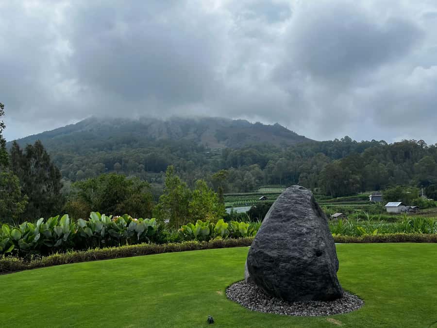 Bali: Mount Batur Sunrise Trek with A Female Guide - The Mt. Batur Lounge changes the whole morning