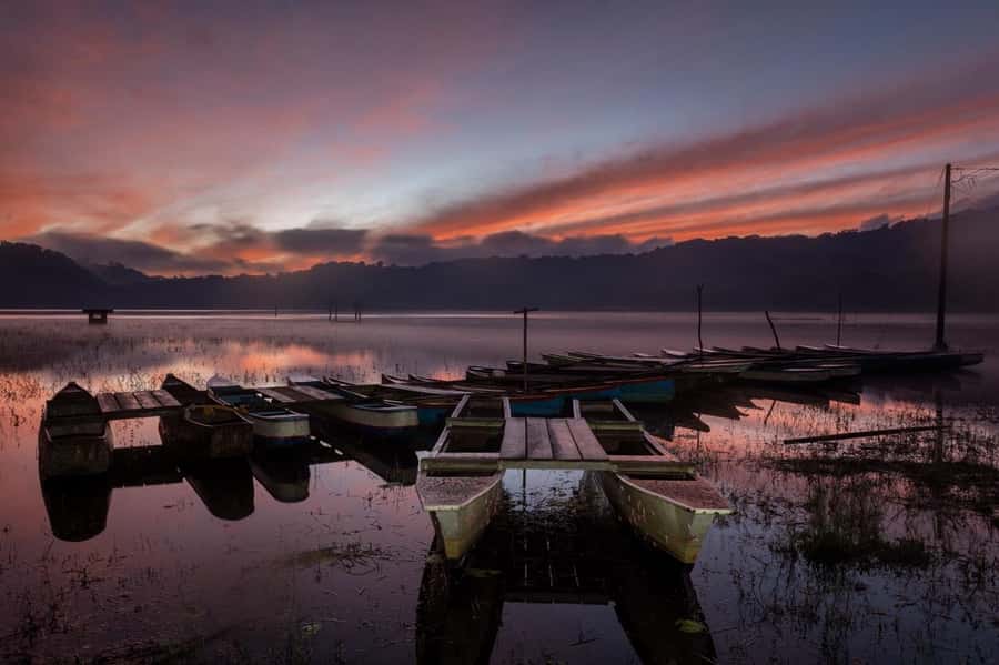 Bali: Munduk Waterfalls Trek, Twin Lakes and Temple Tour - Lunch, coffee, and the local side of Munduk