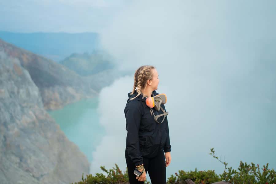 Banyuwangi: Ijen Crater Bluefire and Sunrise Guided Trek - Key points to know before you book