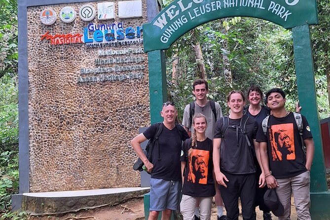 Bukit lawang tour 3days-2 night jungle trekking including rafting - Is $193.50 a fair price?
