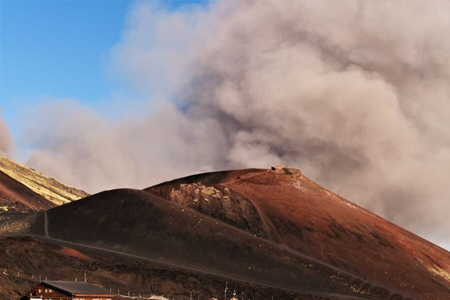 Catania: Etna Morning or Sunset Trek with Lava Tunnel & Gear - Guide style and language