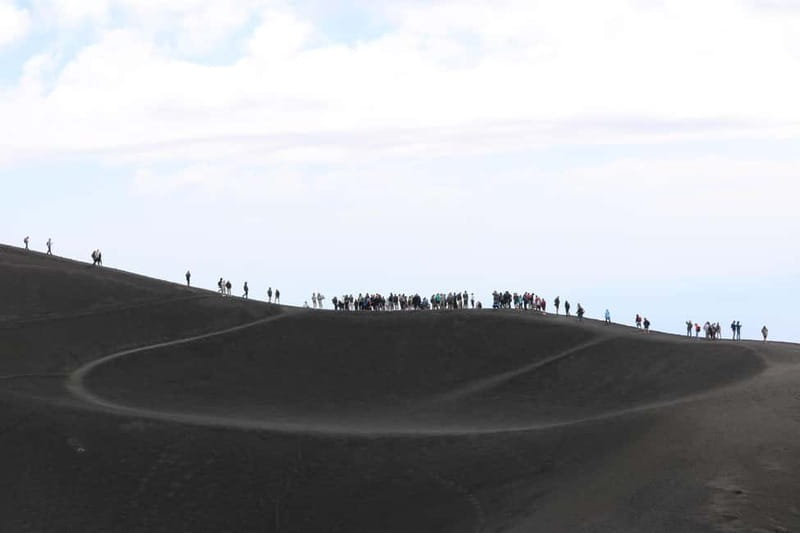 Catania, Etna trekking with guide and cable car at 3000 meters + transfer available - How the guide changes the experience
