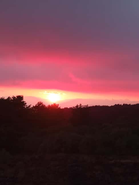 Catania: Mount Etna Sunset Trekking with Wine Tasting - Why this Etna trip works so well