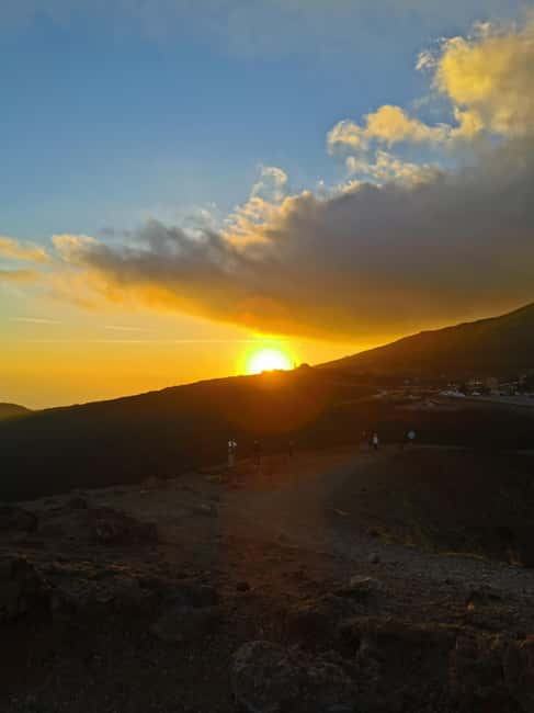Catania: Mount Etna Sunset Trekking with Wine Tasting - The Bove Valley and Etna’s enormous scale
