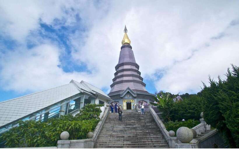 Chiang Mai: Doi Inthanon National Park and Pha Dok Siew Trek - Lunch with northern Thai village character