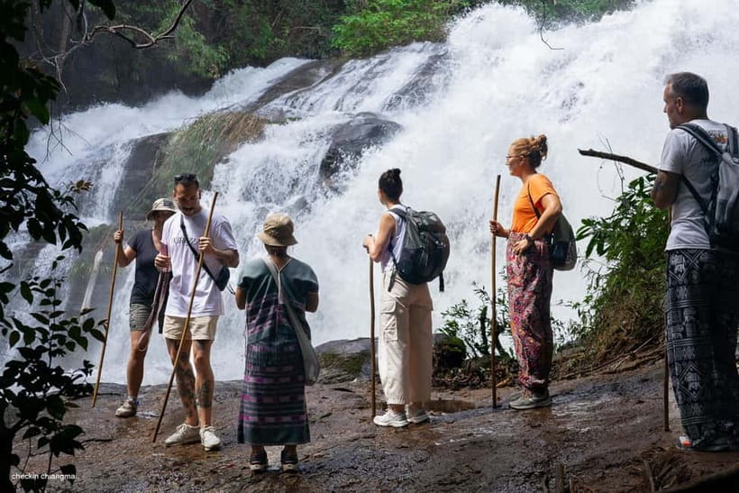Chiang Mai: Doi Inthanon Park & 2 Hrs Trekking Pha Dok Siew - Morning pickup and the two-hour mountain road